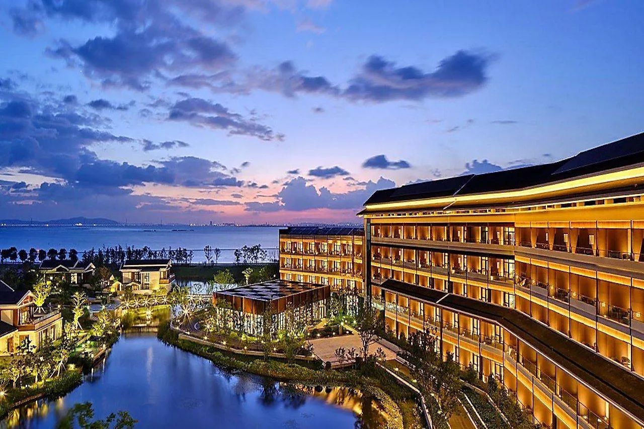 Hotel Hualuxe Suzhou Bay Hot Spring Resort